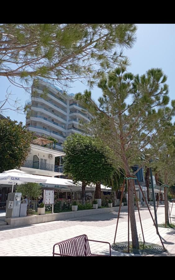 Apartment Alma Sarandë Esterno foto