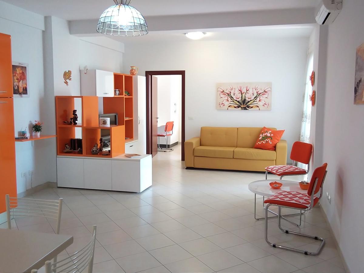 Apartment Alma Sarandë Esterno foto
